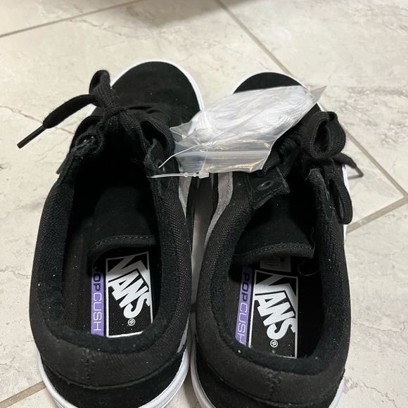 Brand new vans old skool flat shoes - Picture 4 of 5